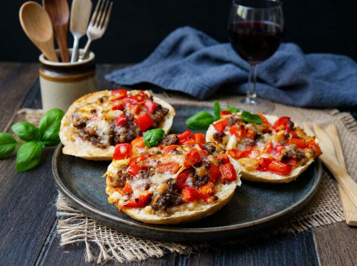 Pizzabrötchen mit Hackfleisch